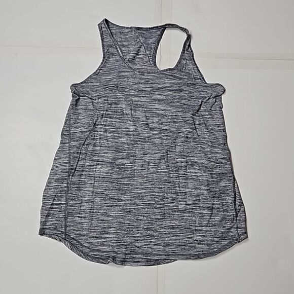 Lululemon Essential Tank size 8 - Picture 4 of 6